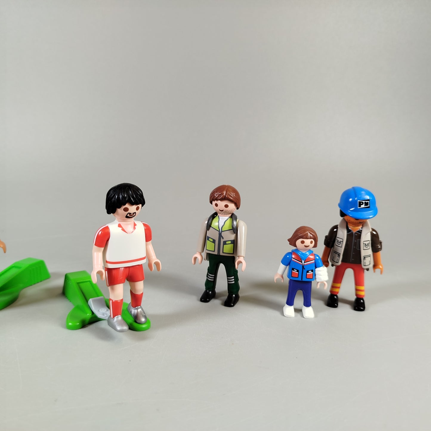 Playmobil Figuren Set von 8 – Sportler, Kinder, Erwachsene, leichte Kratzer