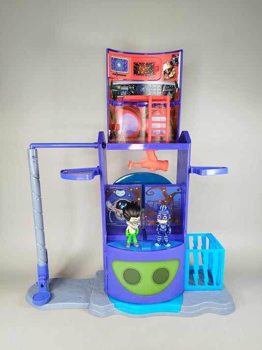 Simba Spielhaus mit Rutsche und Figuren