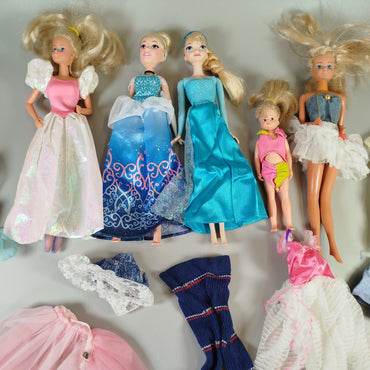 Modepuppen Set - verschiedene Outfits