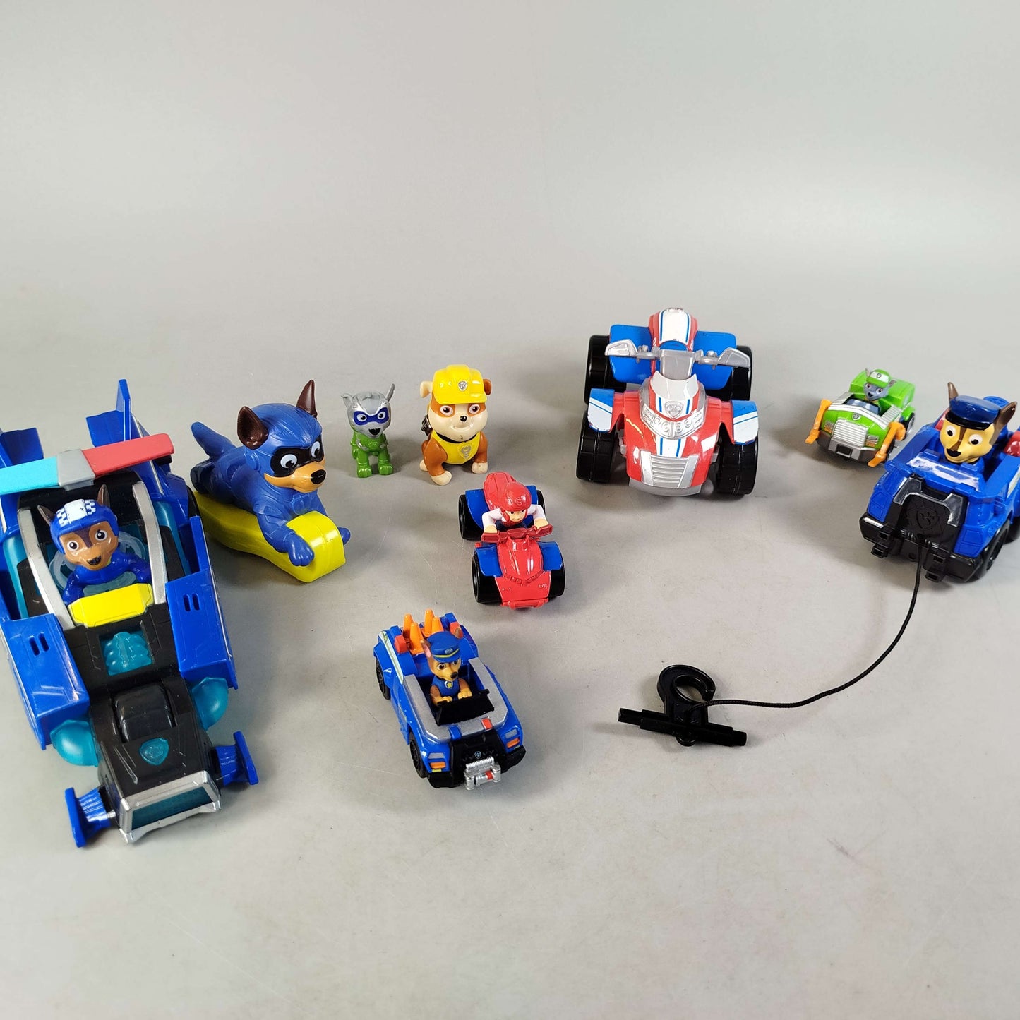 Spin Master Bundle Paw Patrol Set von 9 Figuren & Fahrzeuge