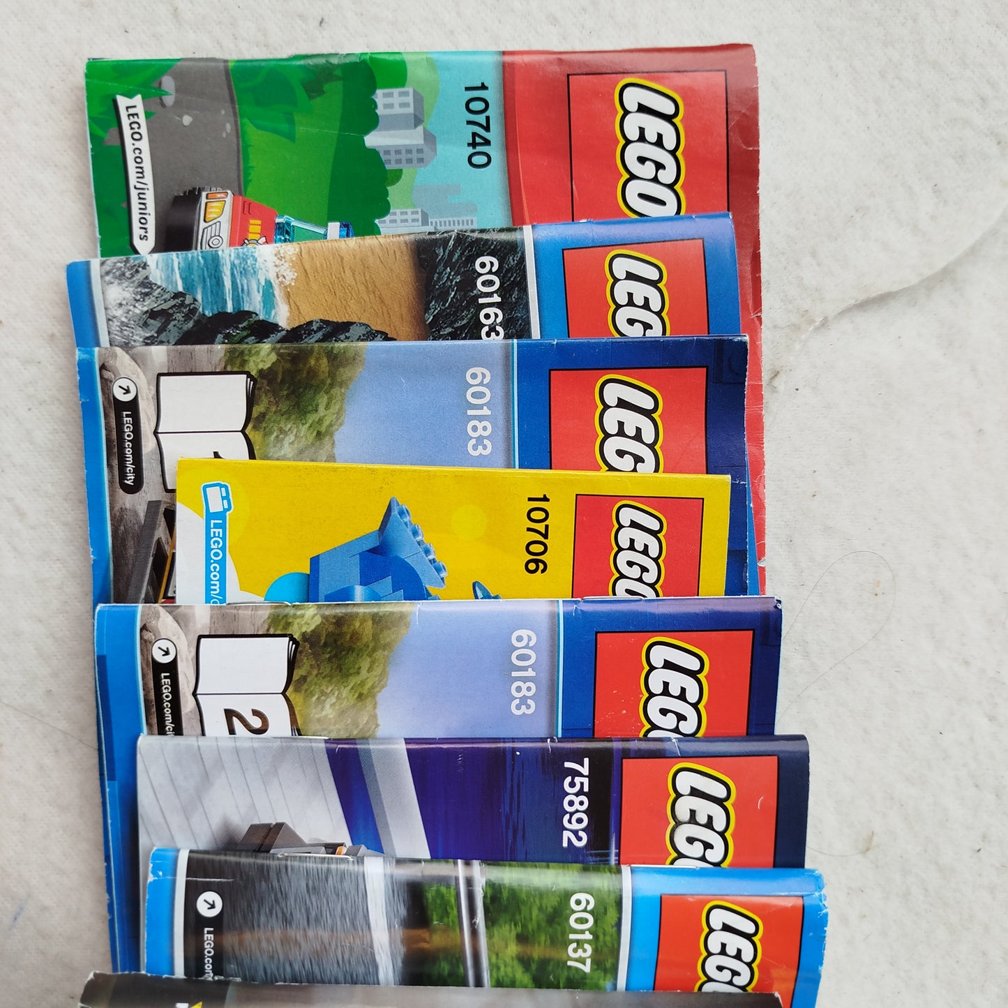 LEGO 4Kg - Konvolut - gemischte Bauanleitungen