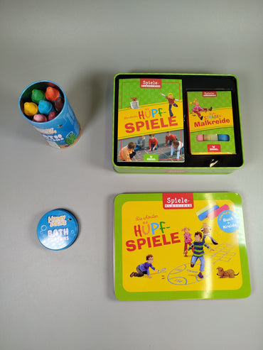 Bade-Malstifte & Hüpfe-Spiele mit Kreide