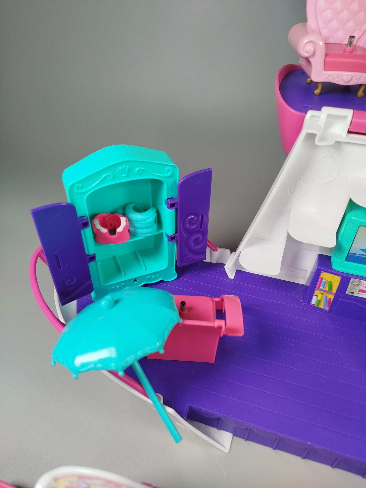 Vtech Flipsies Sandy's Yacht Set