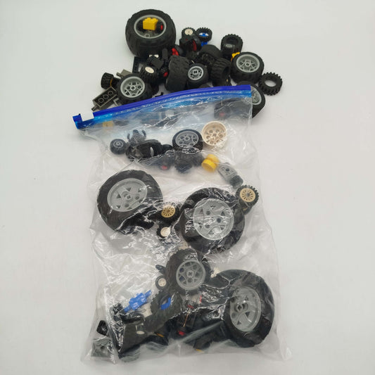 LEGO Bundle Technic Reifen & Achsen Bauteile Neuwertig