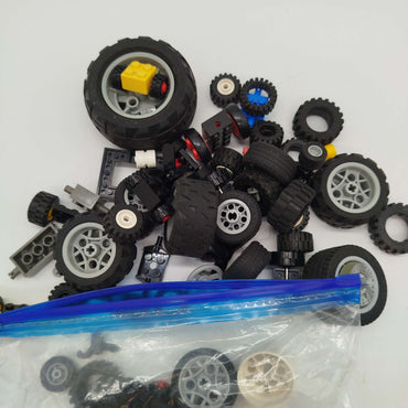 LEGO Bundle Technic Reifen & Achsen Bauteile Neuwertig