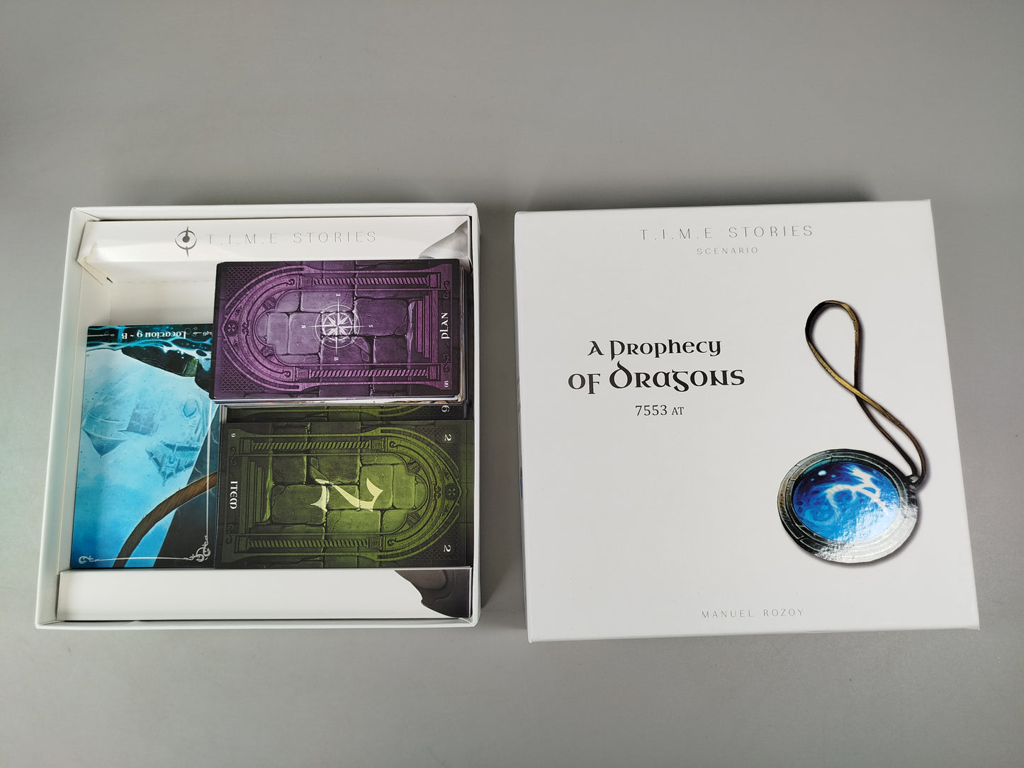 T.I.M.E Stories Brettspiel - 5 Erweiterungen, OVP