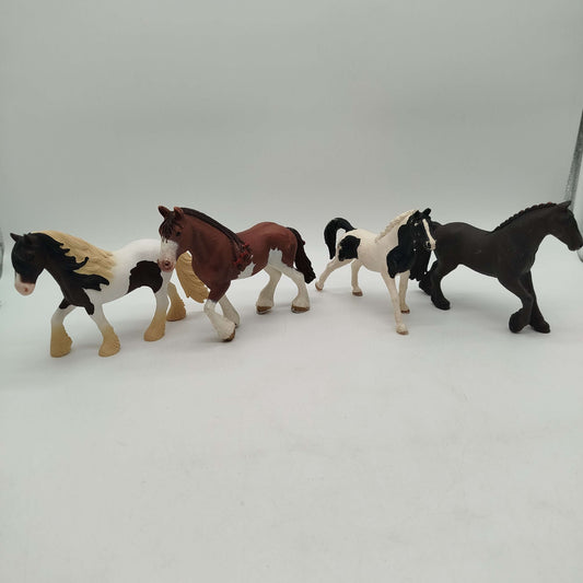 Schleich Bundle Tinker & Kaltblut Set von 4 Pferdefiguren