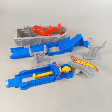 Mattel Bundle Hot Wheels Bahn & Launcher, gebraucht, ab 3 Jahre
