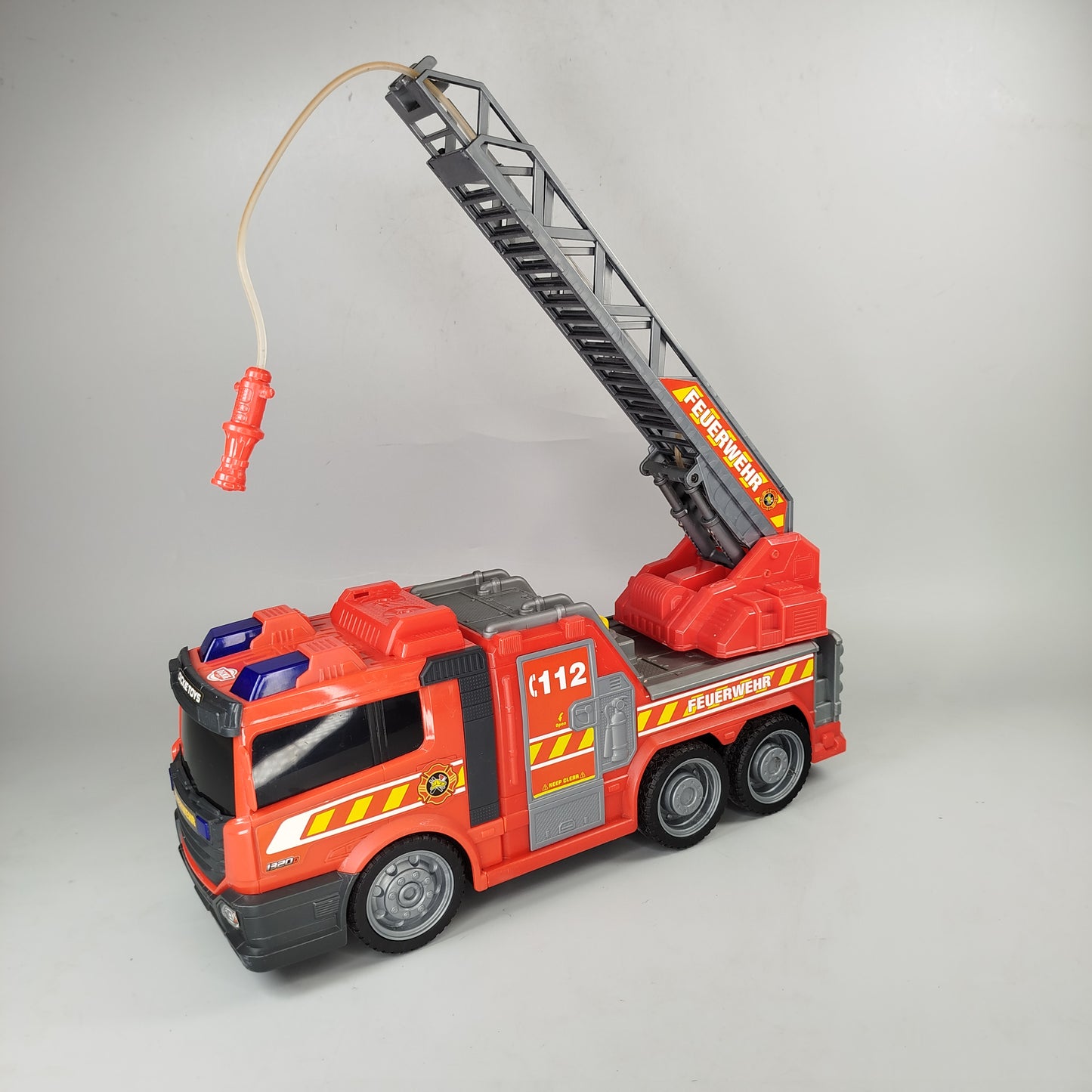 Dickie Toys Feuerwehrauto mit Wasserspritzfunktion