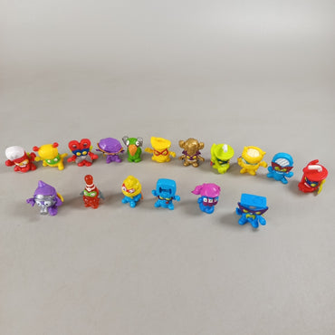 SuperZings & Zomlings Bundle Fahrzeuge & Figuren