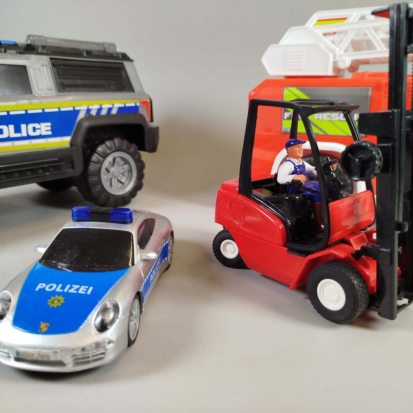 Dickie Toys Fahrzeuge Set – Polizei, Feuerwehr & Gabelstapler