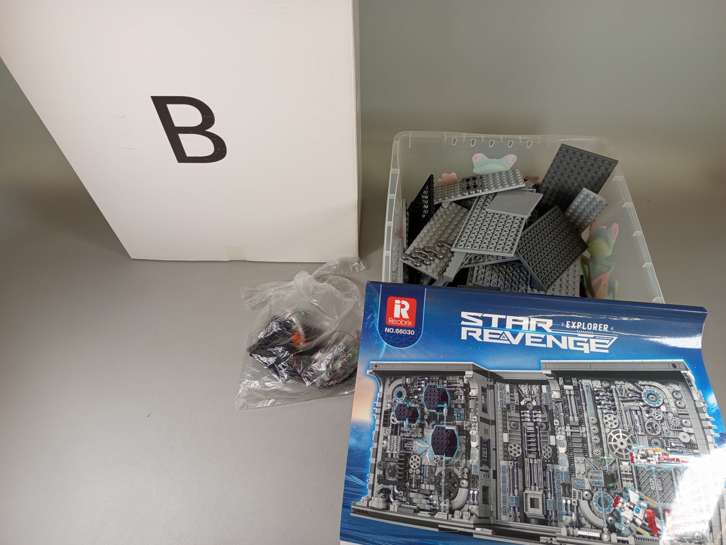 Reobrix Star Revenge Planet Book 66030 Bausteinset, kompatibel mit LEGO