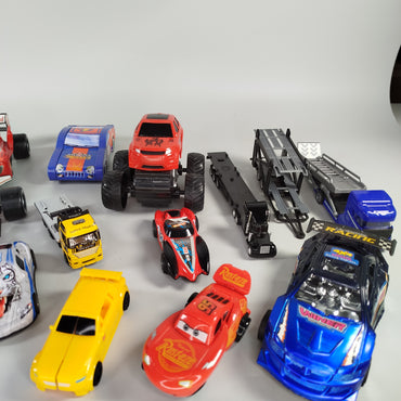 Verschiedene Rennwagen- und Fahrzeug-Set