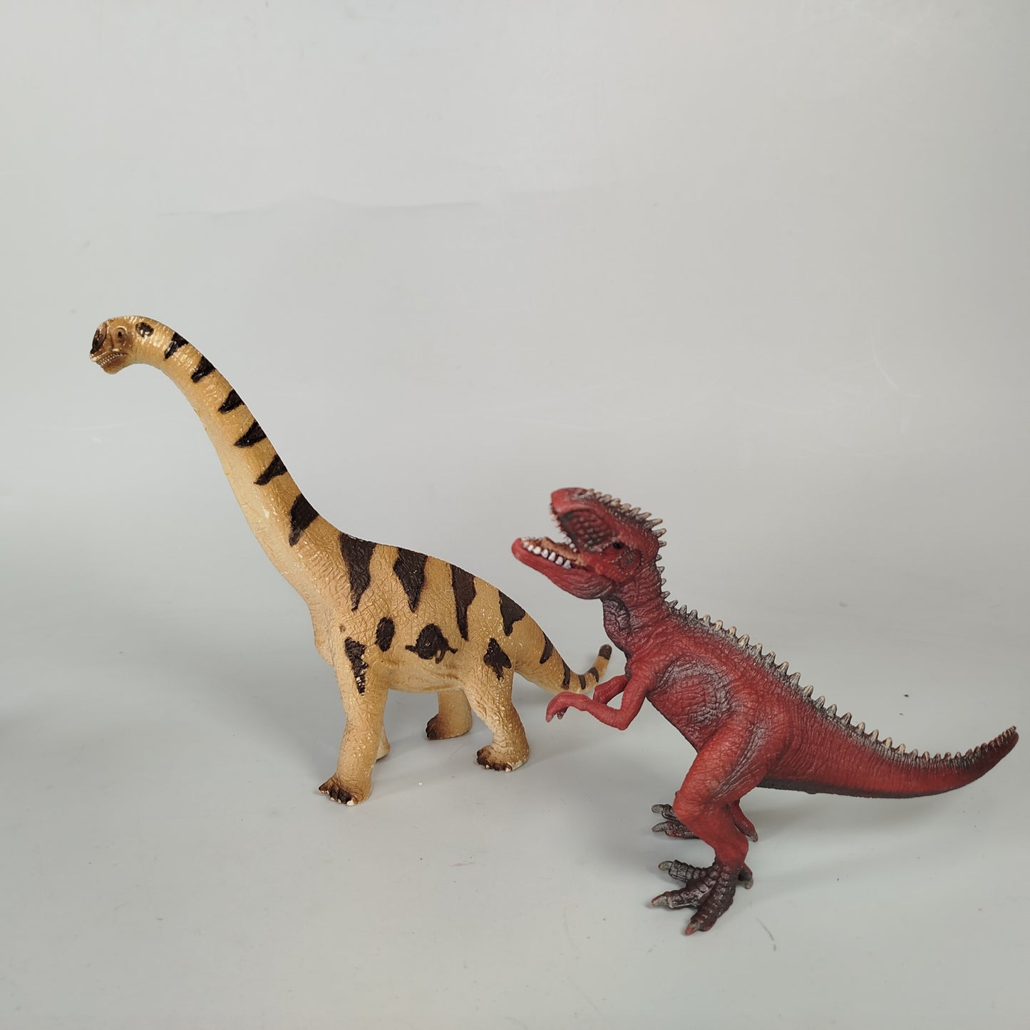 Schleich Dinosaurier- und Tierfiguren Set