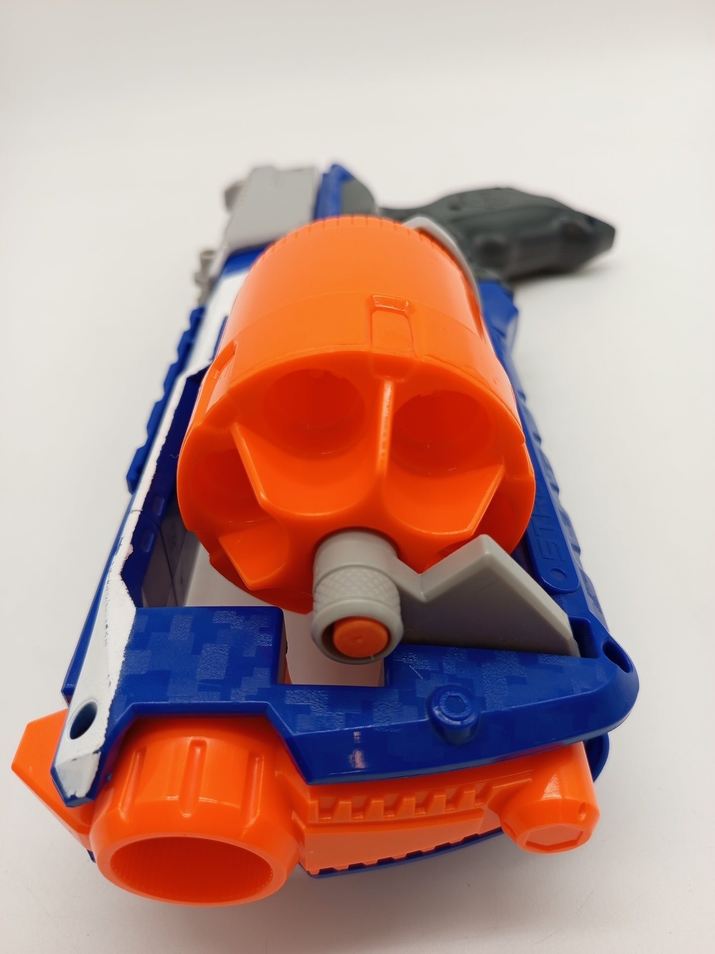 Nerf N-Strike Elite Strongarm Blaster – mit Darts