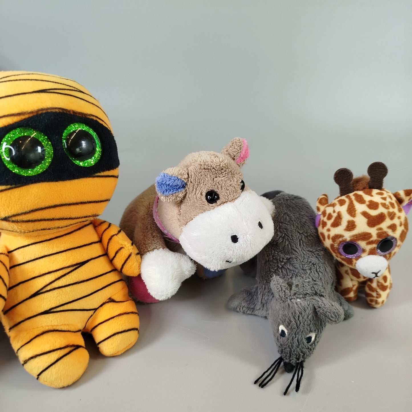 Stofftiere - Verschiedene Charaktere - Set von 10