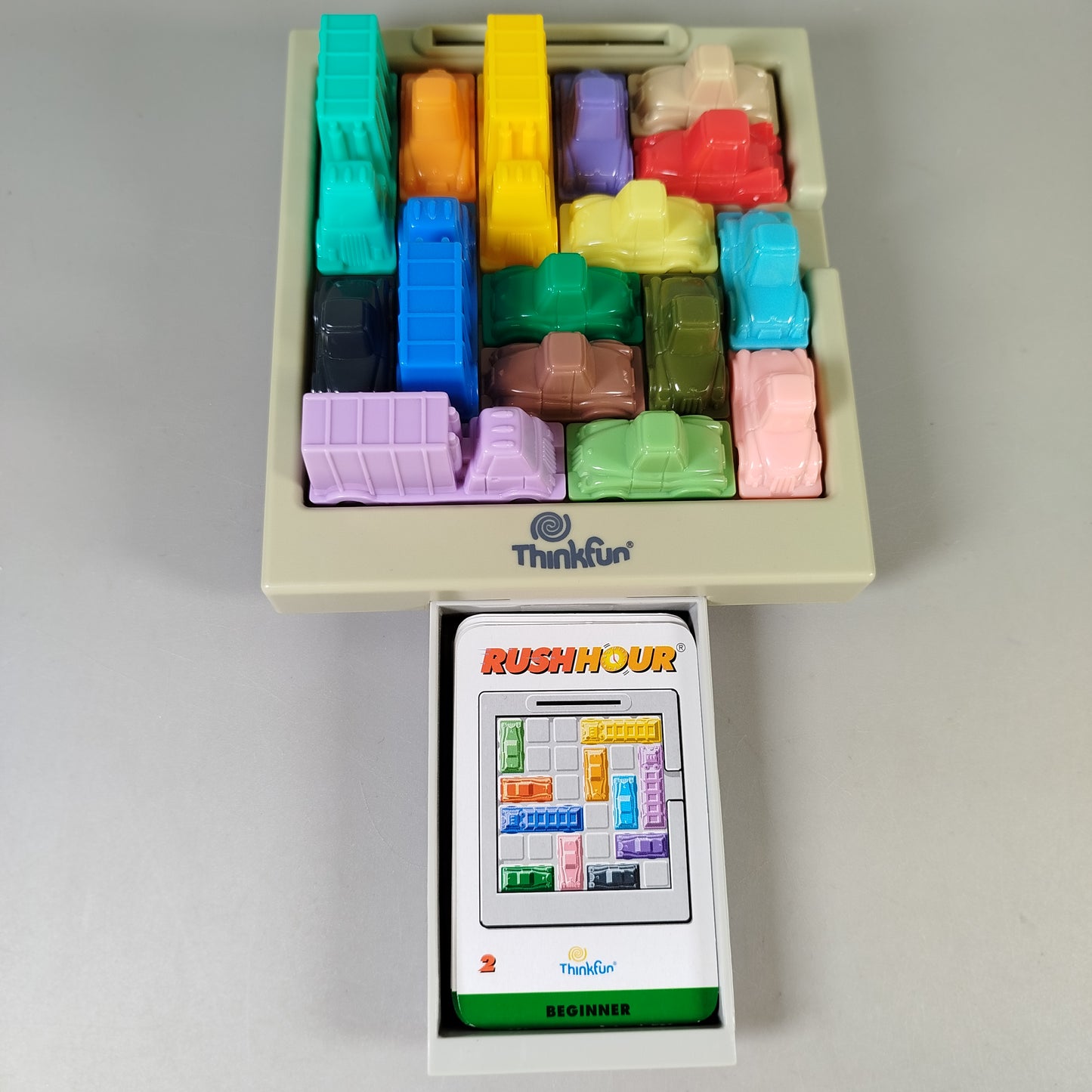 ThinkFun Rush Hour Brettspiel – Verkehrsstau, wie neu