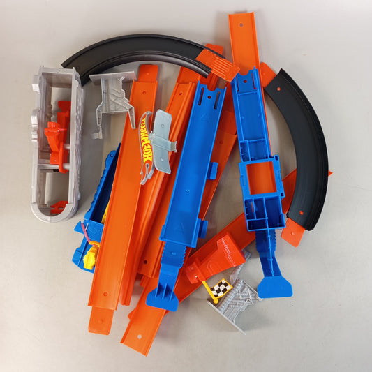 Mattel Bundle Hot Wheels Bahn & Launcher, gebraucht, ab 3 Jahre