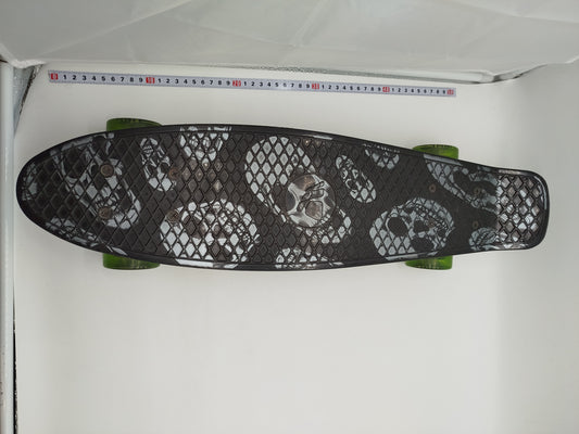 Mini Cruiser Kickboard – meteor Skateboard, Totenkopf Design, gebraucht