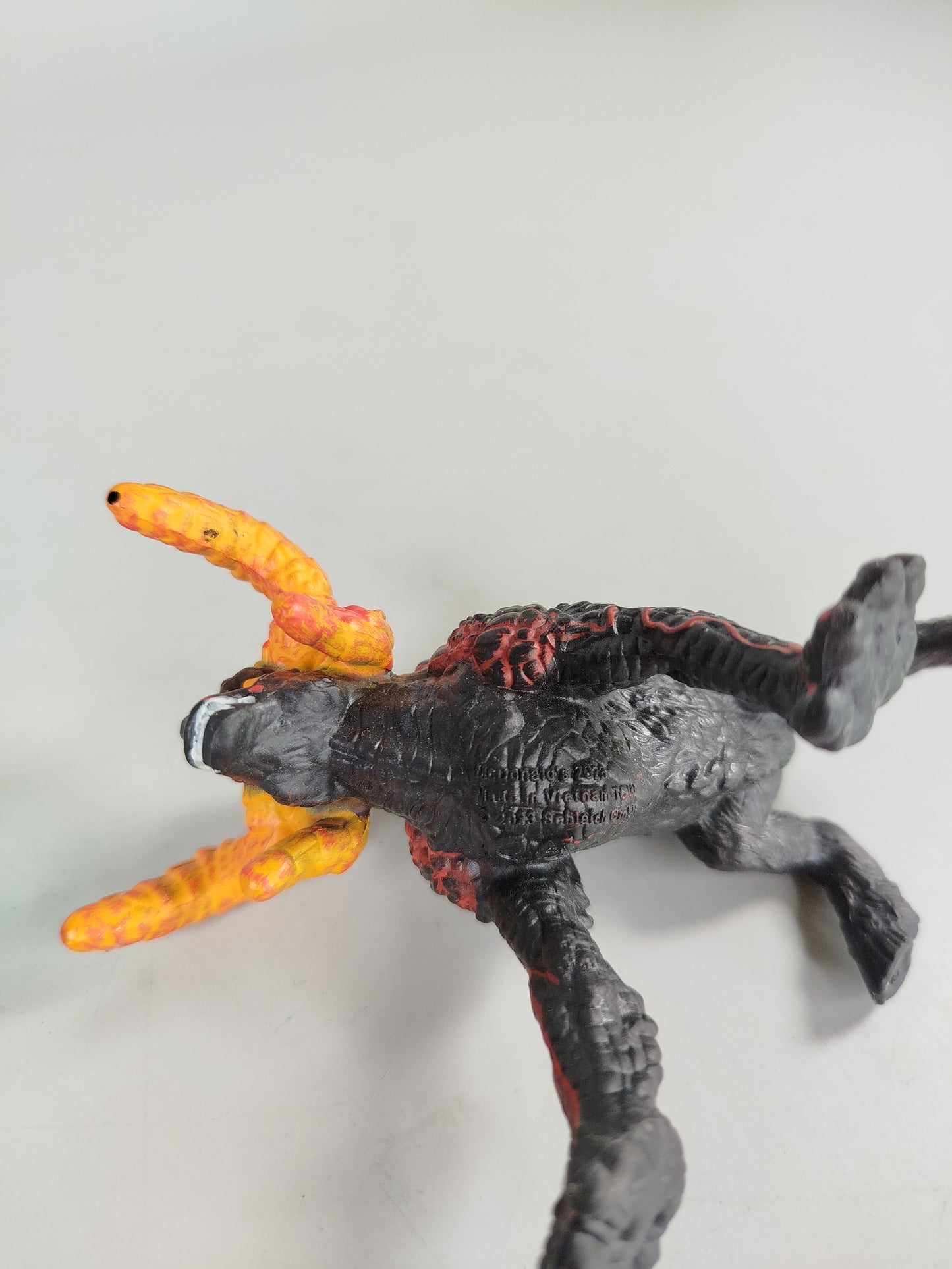 Spielzeug-Bundle: Bop It! und Monster Schleich-Figuren
