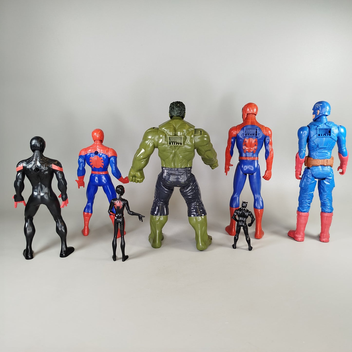Hasbro Marvel Actionfiguren Set von 7 – Spider-Man, Hulk