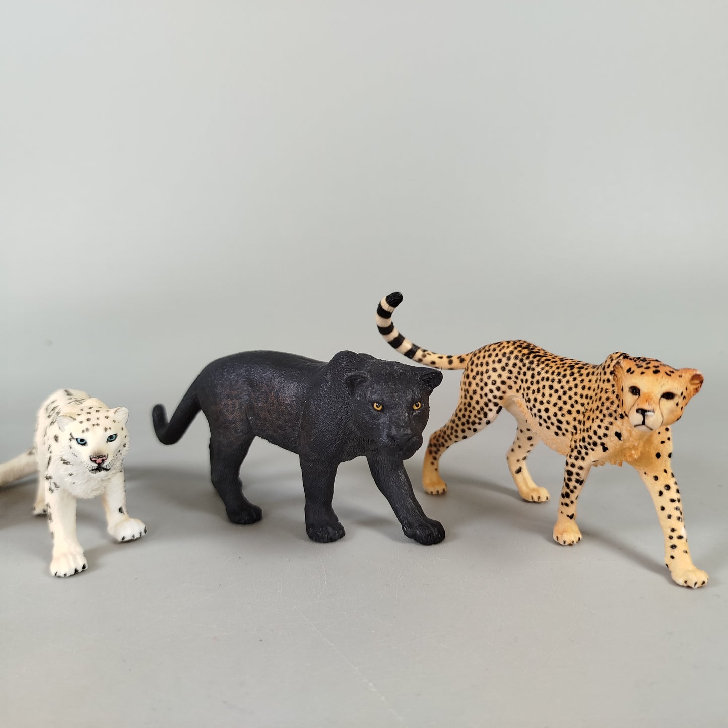 Schleich Wildkatzen Figuren Set – Tiger, Ozelot, Panther, Gepard