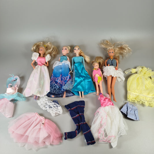 Modepuppen Set - verschiedene Outfits