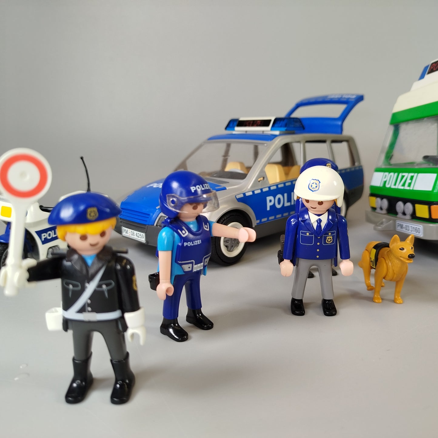 Playmobil Polizei Set - Fahrzeuge und Figuren