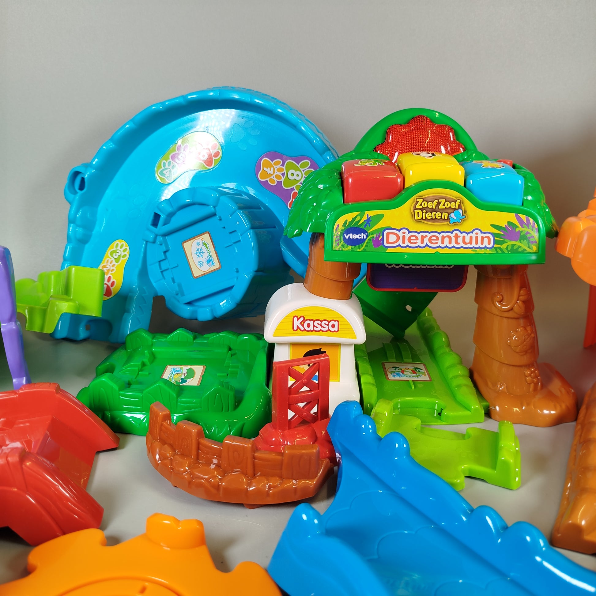 VTech Zoof Zoef Dieren Zoo Spieleset mit Figuren - niederländisch