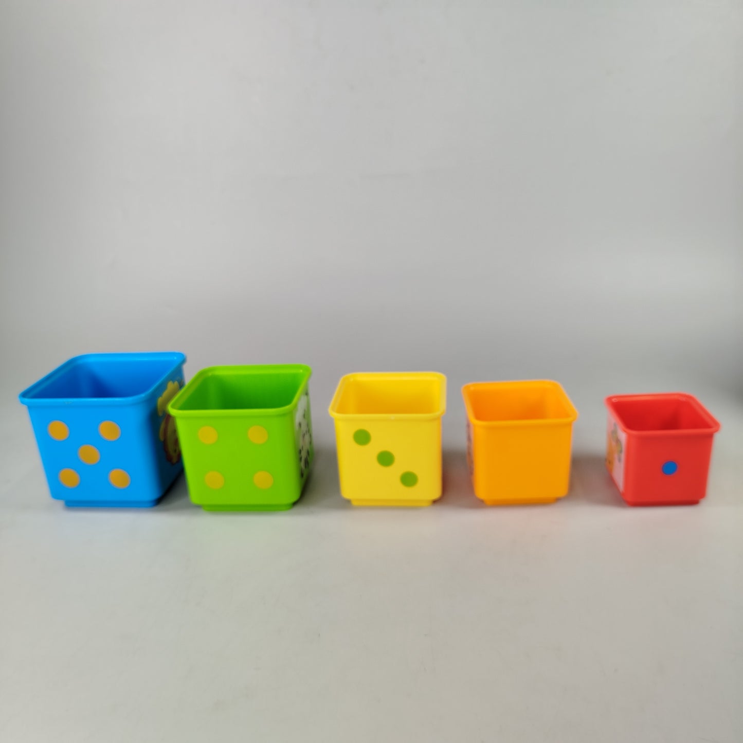 Verschiedene Marken Sortierspiel und Stapelwürfel - Set