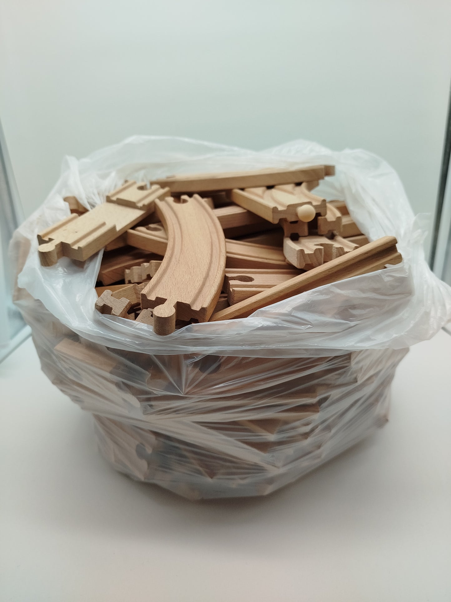 BRIO Brio Holzeisenbahn Set – Autohaus, Schienen & Zubehör