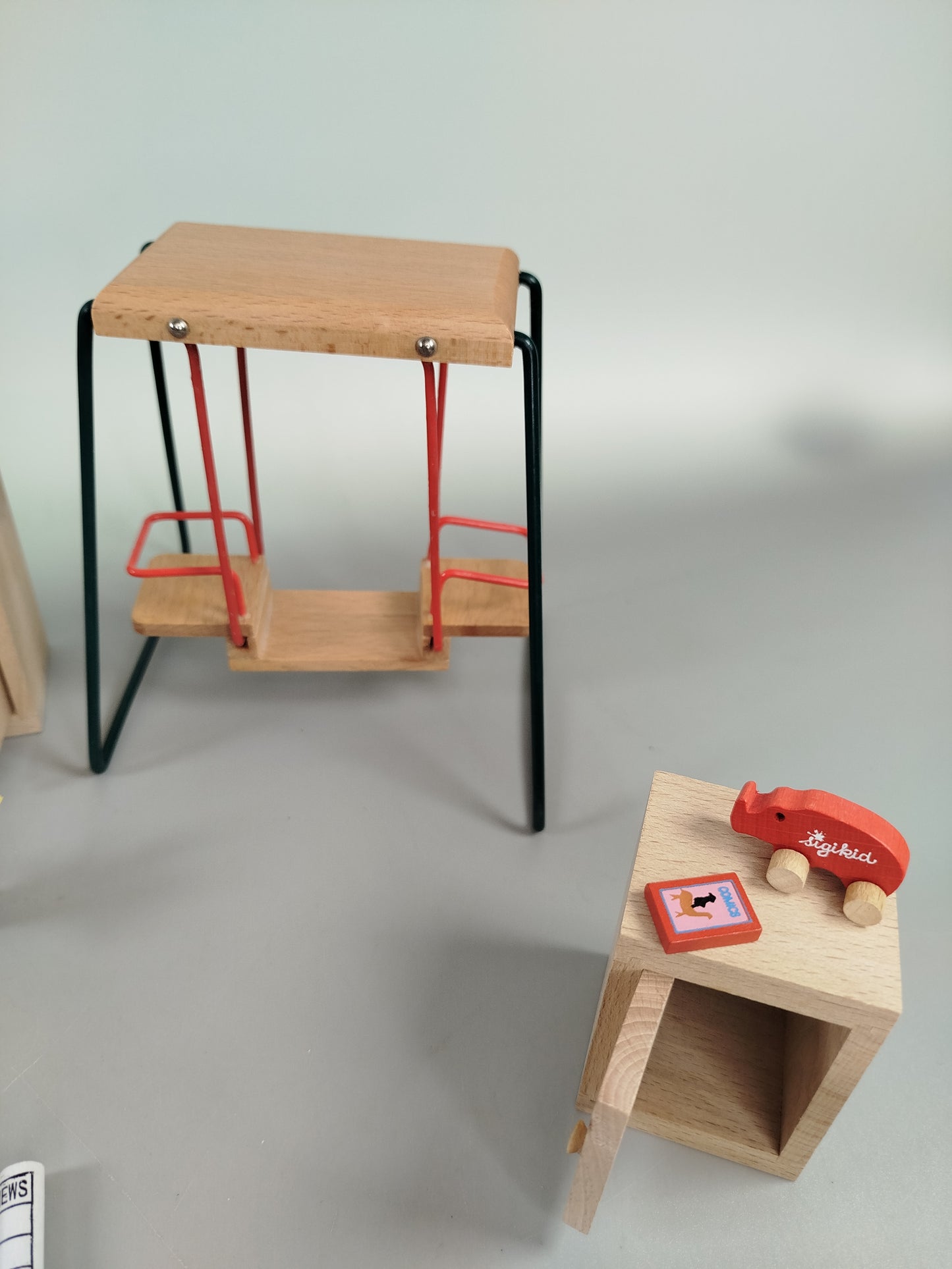 Holz Puppenhaus Spielset – Mit Möbel & Zubehör, sehr guter Zustand