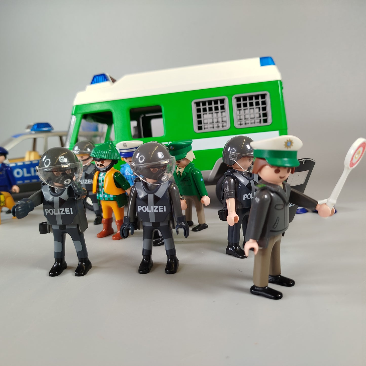 Playmobil Polizei Set - Fahrzeuge und Figuren