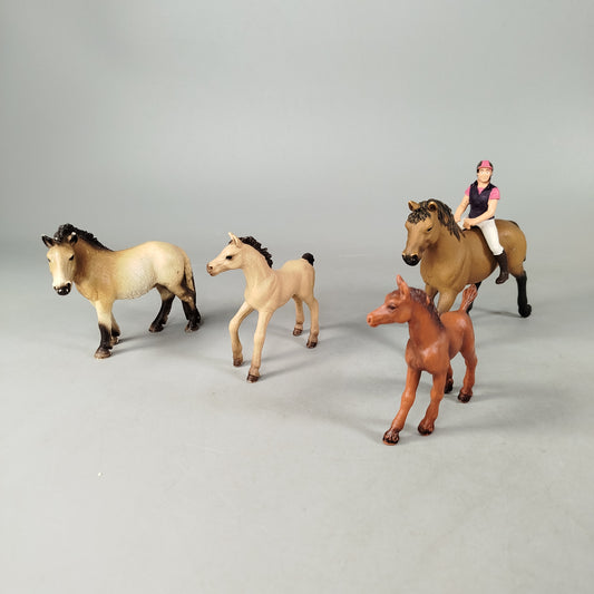Schleich Bundle Set von 5 Pferde & Reiterfigur
