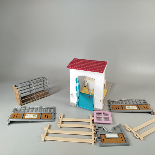 Schleich Pferdestall Set – mit Pferd, guter Zustand