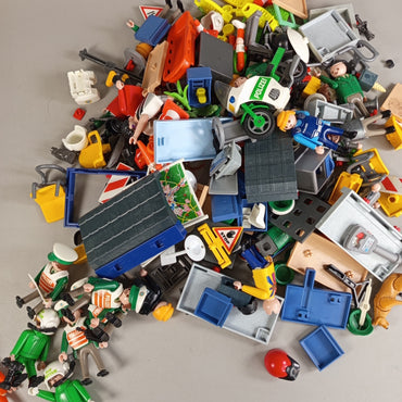 Playmobil Polizeistation Konvolut – mit Fahrzeugen & 23 Figuren