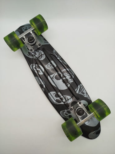 Mini Cruiser Kickboard – meteor Skateboard, Totenkopf Design, gebraucht