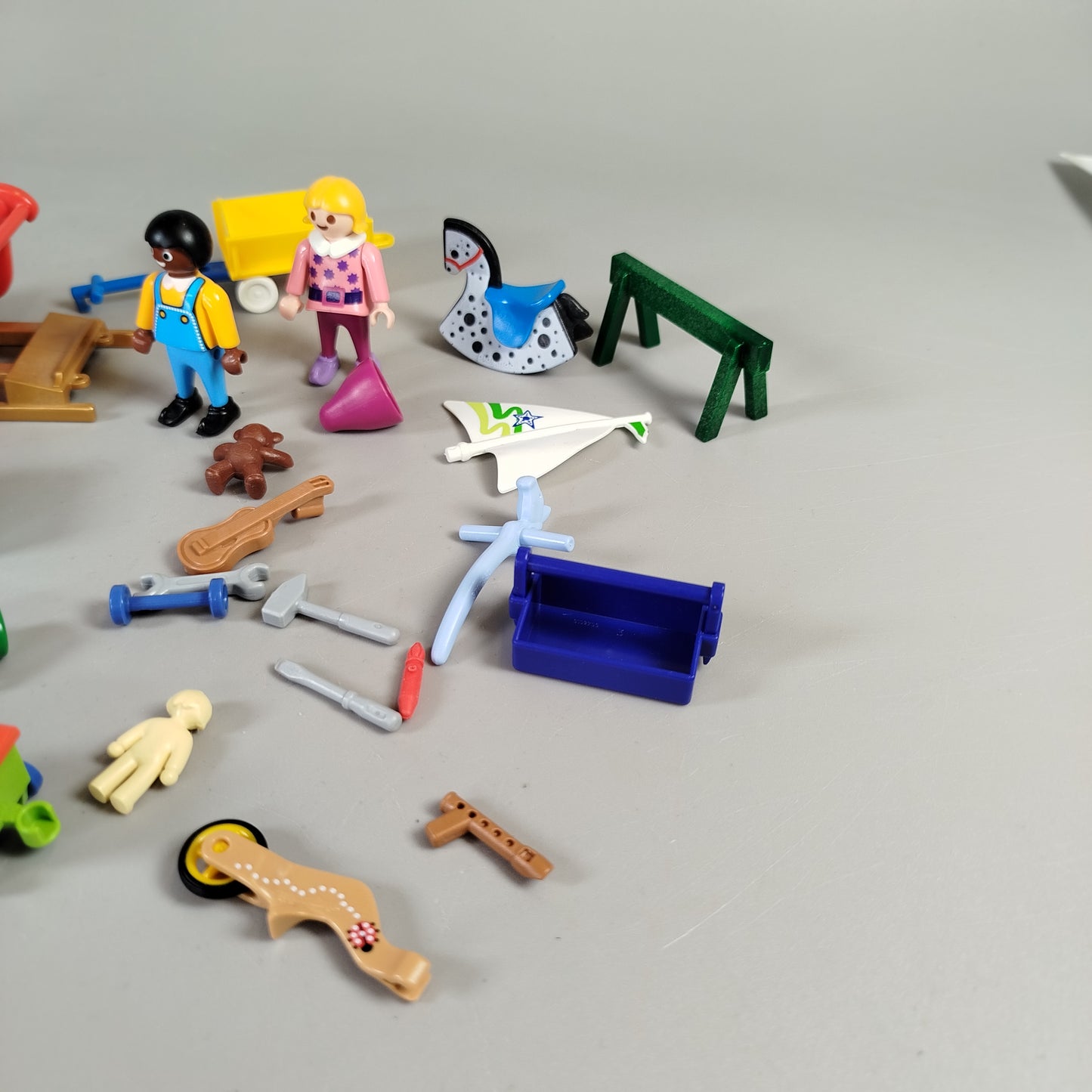 Playmobil Weihnachtswerkstatt Set von 3 Figuren mit Zubehör