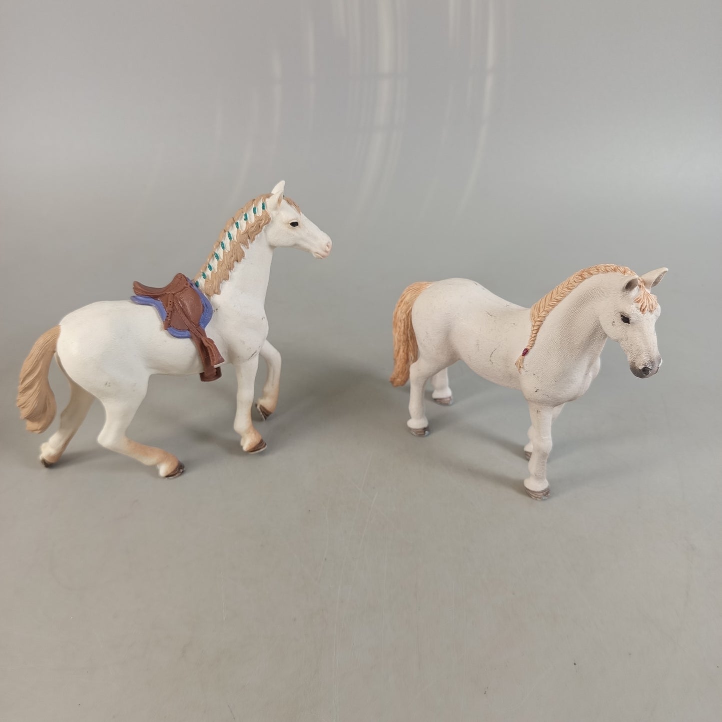 Schleich Bundle Pferde 5x mit Sattel, gebraucht, ab 3 4 5 Jahre | ✅ geprüft