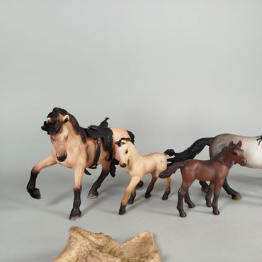 Schleich Pferde Tierfiguren Set von 6 – gutem Zustand