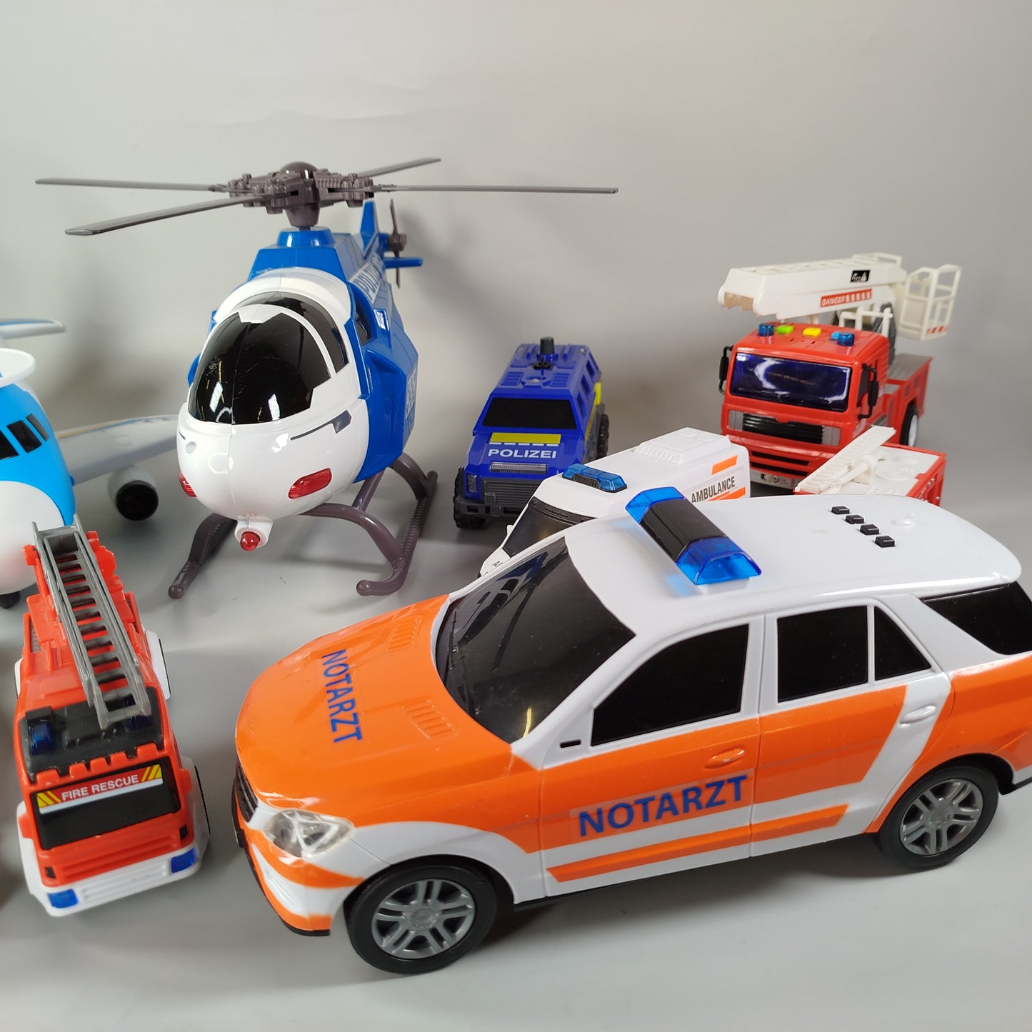 Verschiedene Polizei, Feuerwehr und Rettungsdienst set