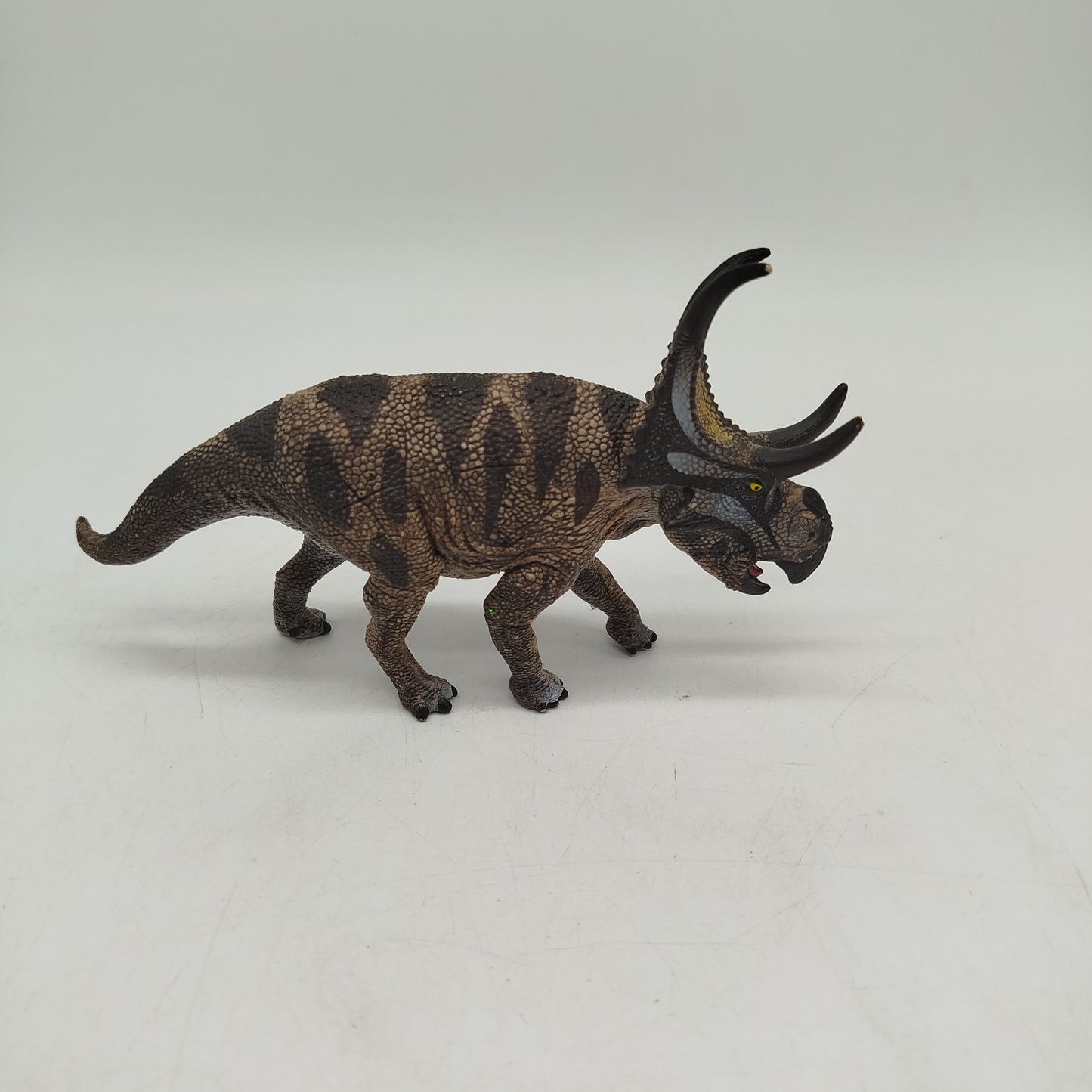 Schleich Bundle Tierfiguren Set von 3 Nashörner & Triceratops