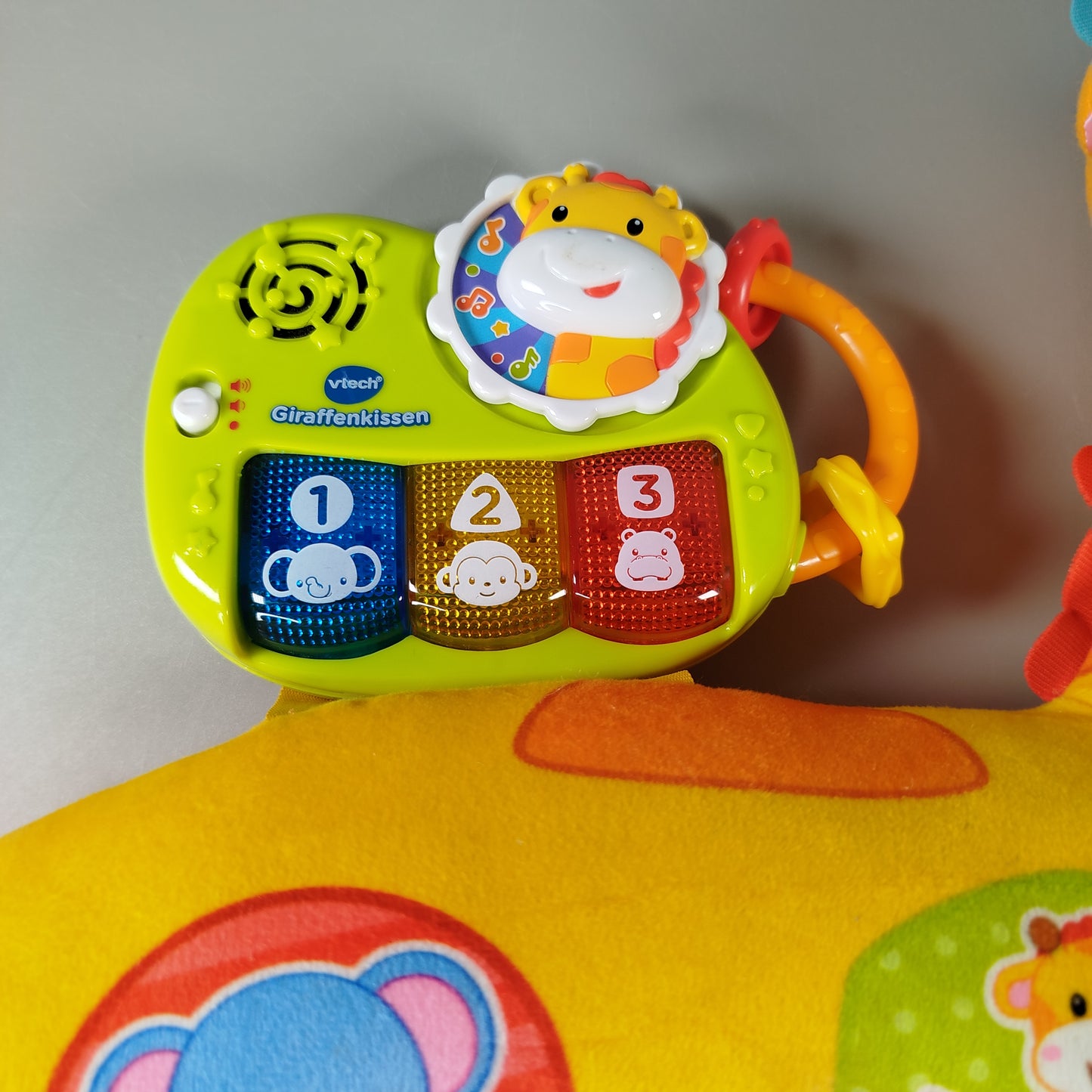 VTech Giraffenkissen - Musik- und Lichteffekte, interaktives Kissen