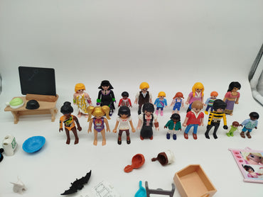 Playmobil 18 Figuren, Tiere & Zubehör