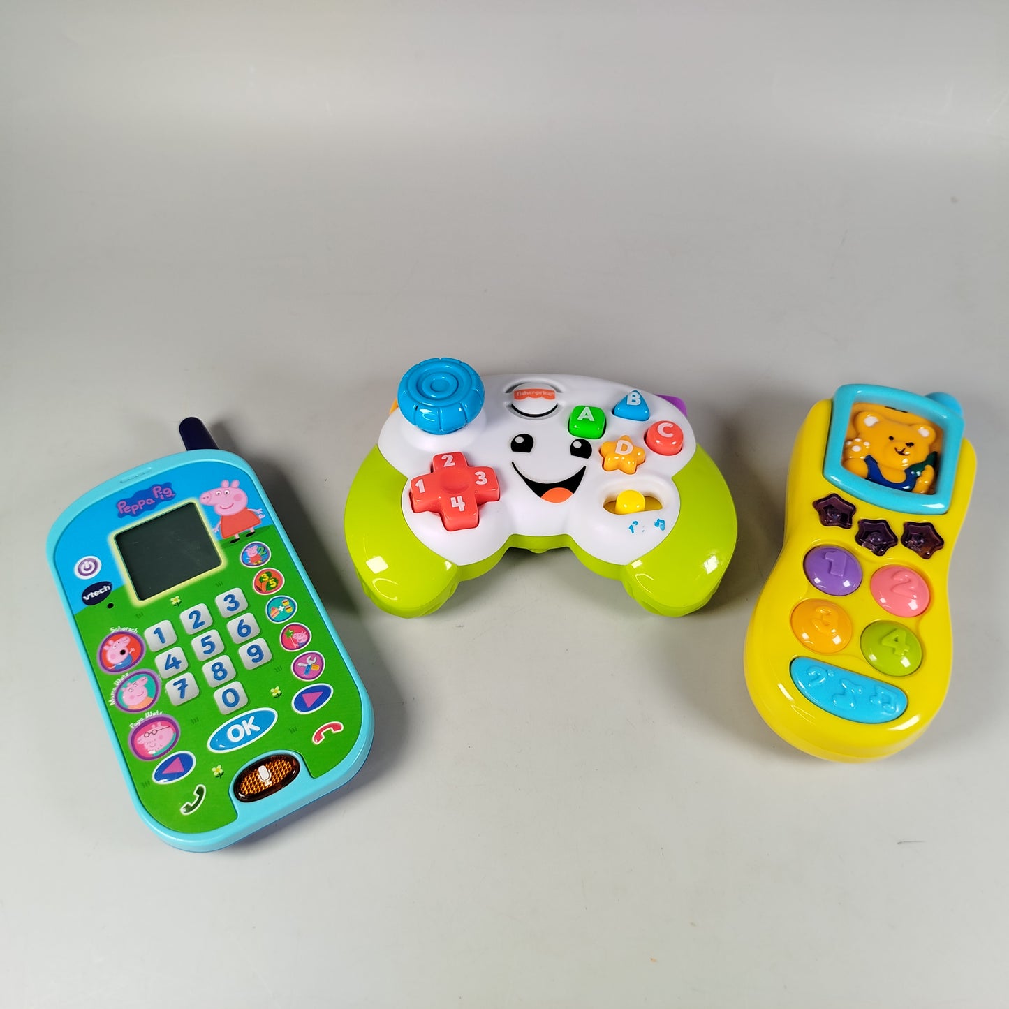VTech und Unbranded und Fisher-Price Kindertelefon - Peppa Pig und Bärchen und Lerncontrol