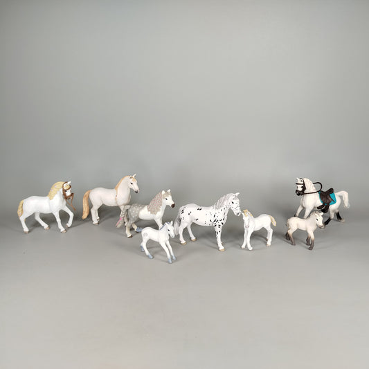 Schleich Pferde Set von 8 Figuren, wie neu