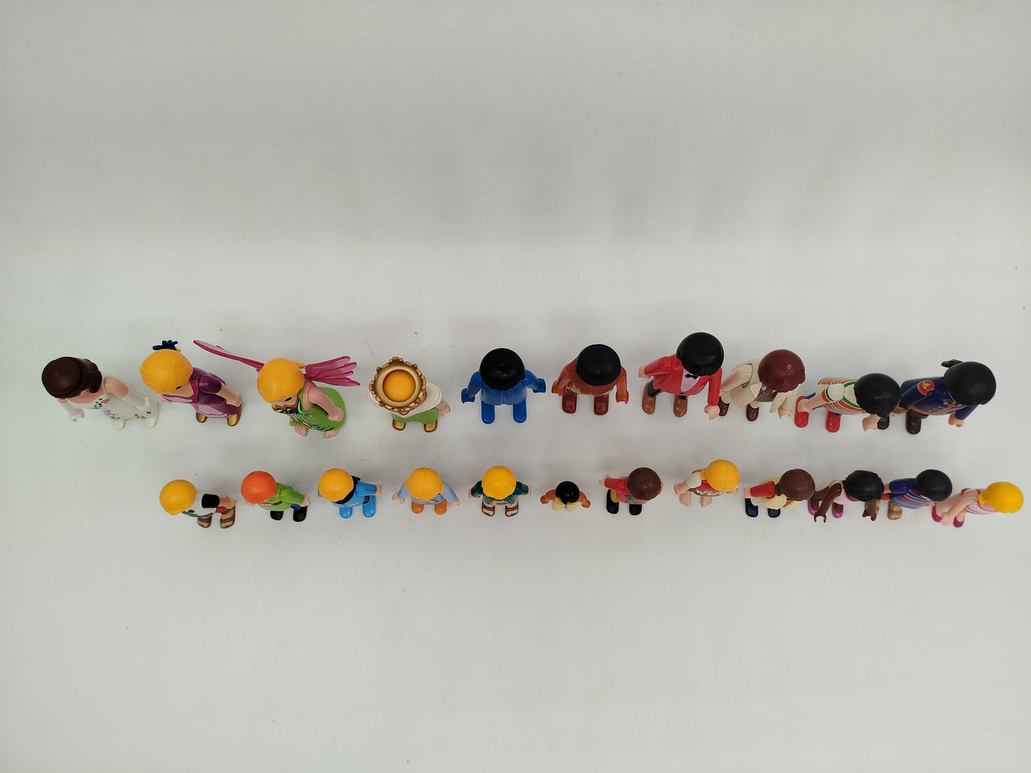 Playmobil Figuren Set von 22 – diverse Charaktere, gut erhalten
