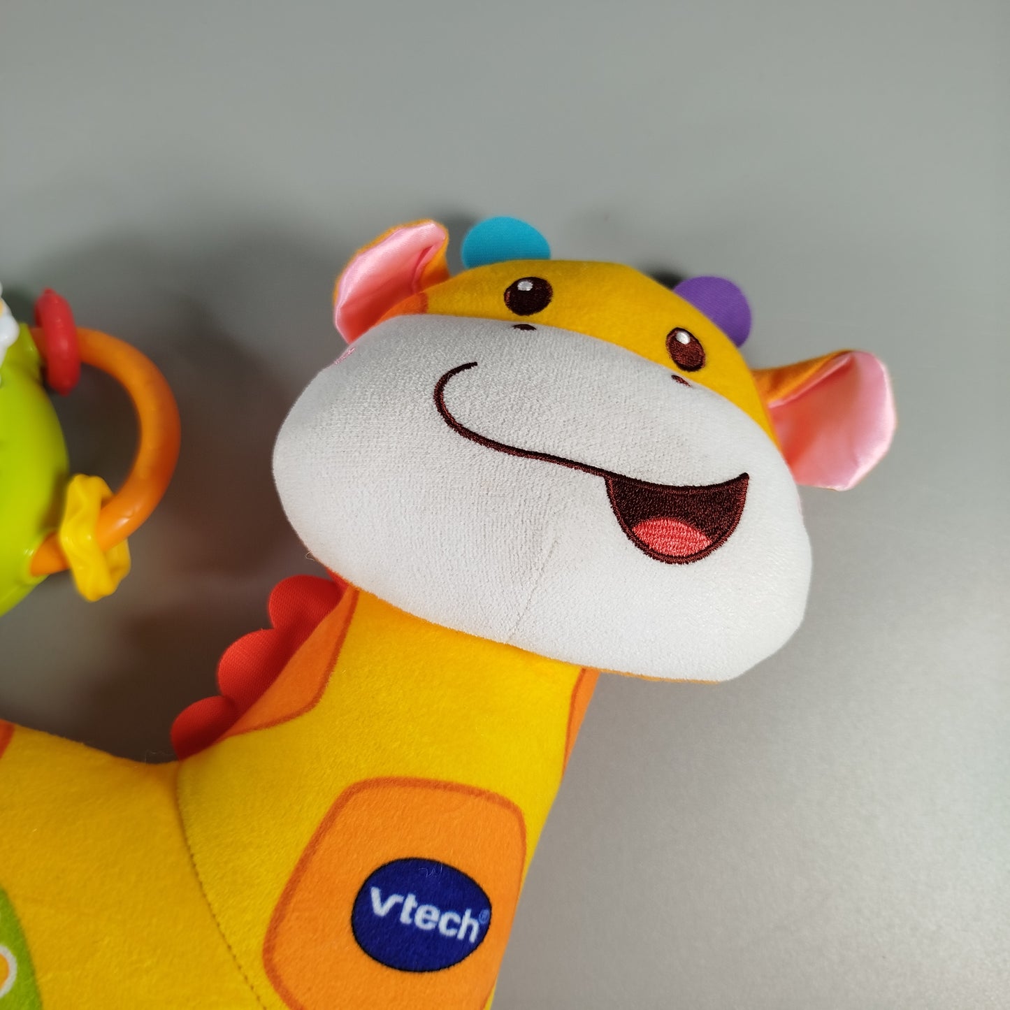 VTech Giraffenkissen - Musik- und Lichteffekte, interaktives Kissen