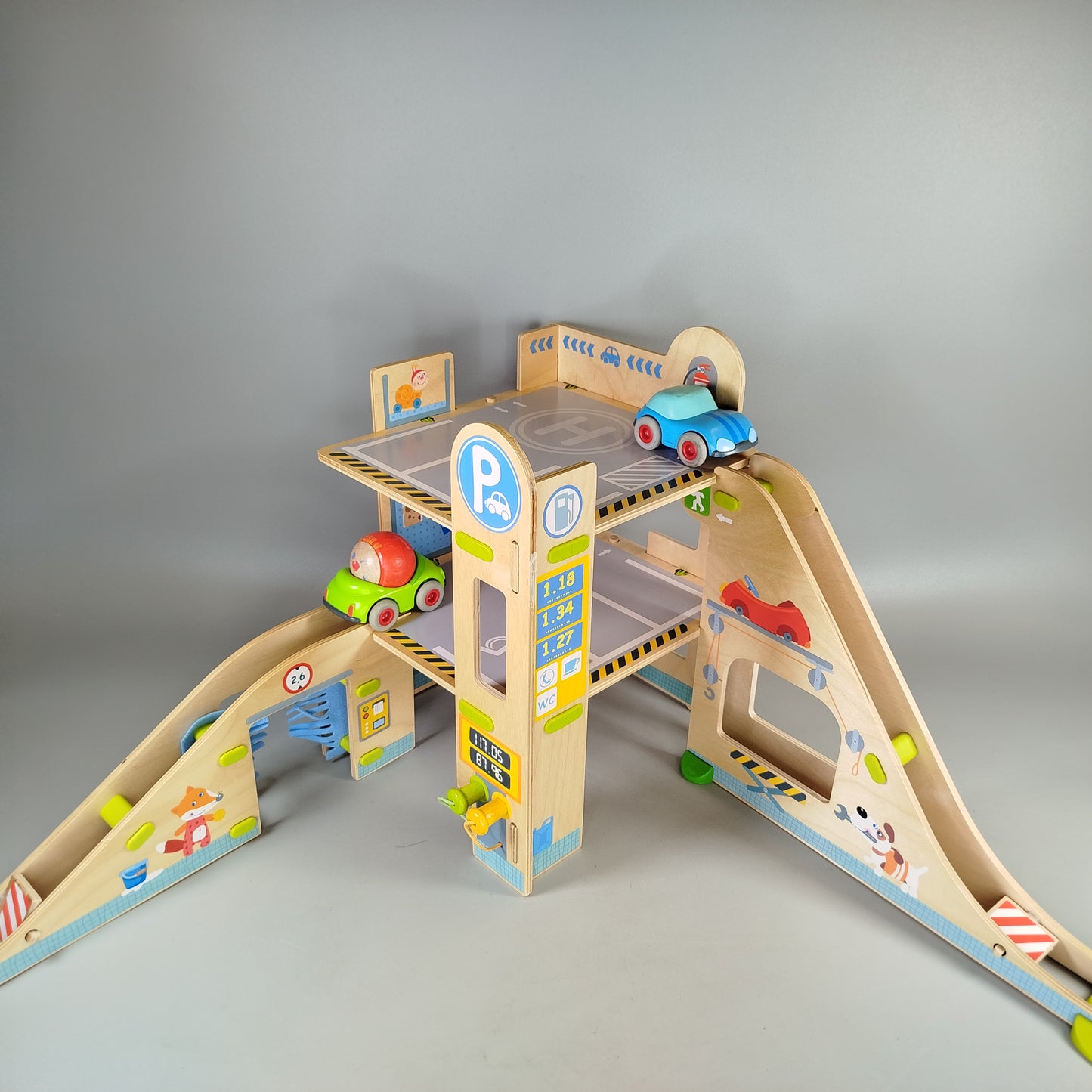 Haba Holzspielzeug Parkgarage Set, mit 2 Autos, wie neu