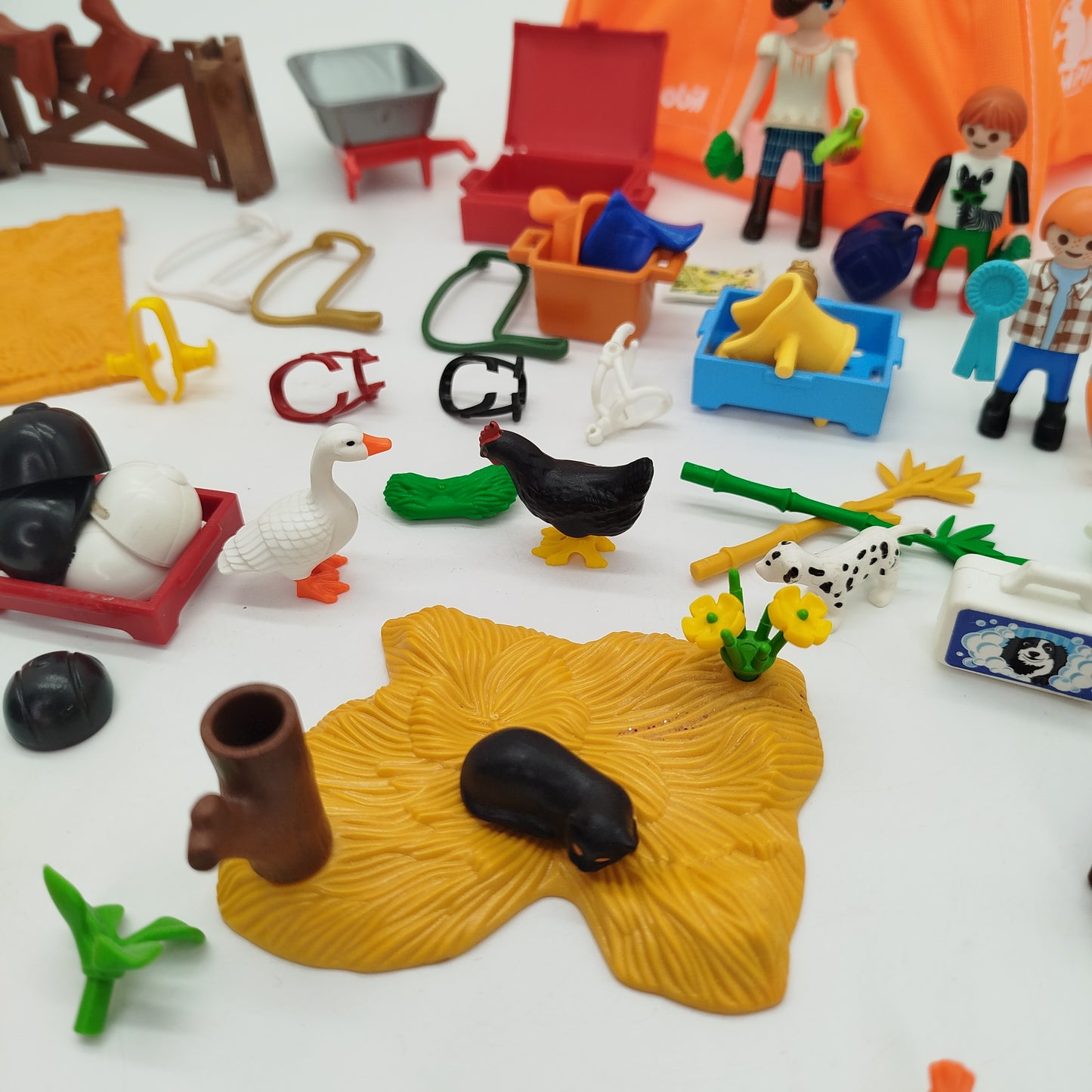 Playmobil Camping & Bauernhof Set mit Figuren & Tieren